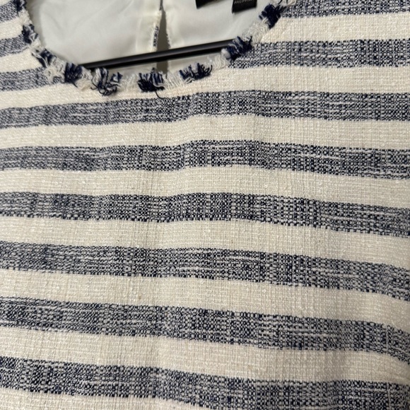 Banana Republic Striped Sleeveless Top (B2) - Picture 2 of 5